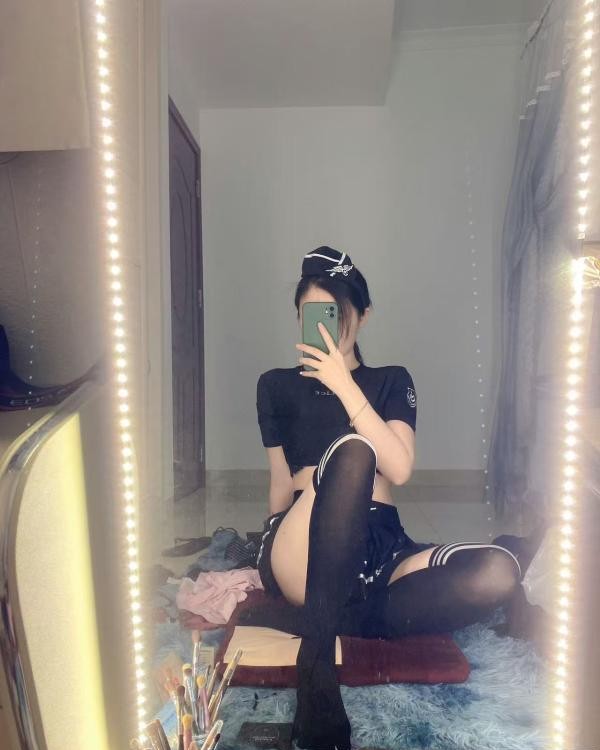 南山颜值D杯曼曼