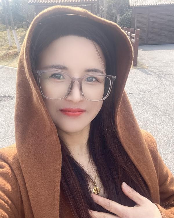 钟楼服务系御姐