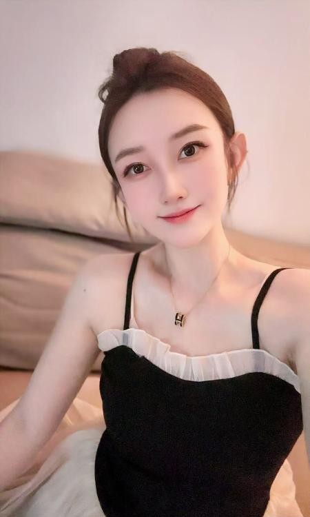 江宁气质美女图图不错