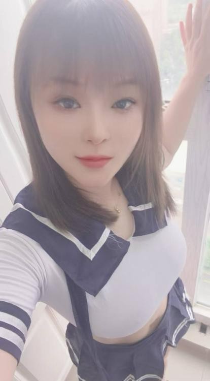 欢乐谷服务系姐姐