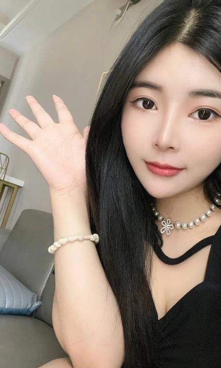 南山大奶小奶茶老师