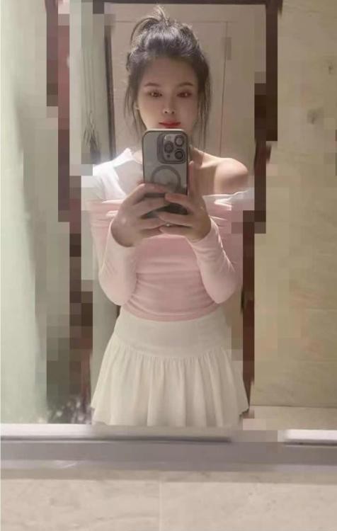 肤白大奶温柔小钰