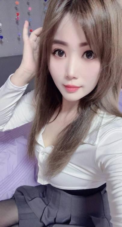 思明肤白貌美长腿老师