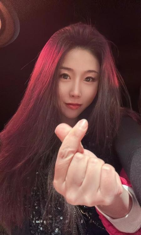 巨乳御姐奶咪咪