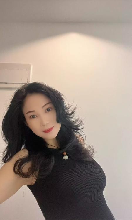 观音桥丰满少妇有舔脚