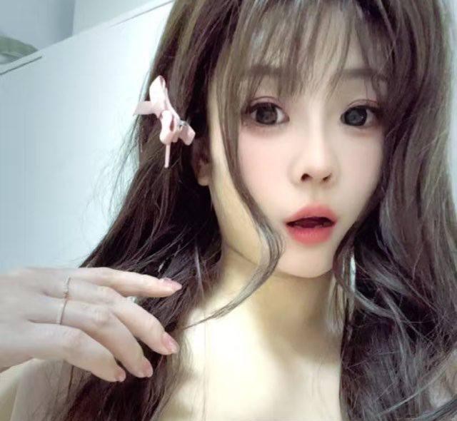 青山服务系林月月