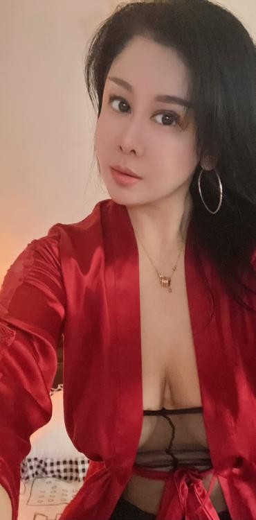 闵行巨乳熟女西西