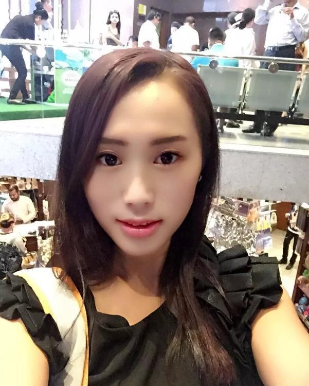 光谷世界城十月