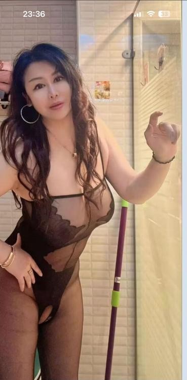 闵行巨乳熟女西西