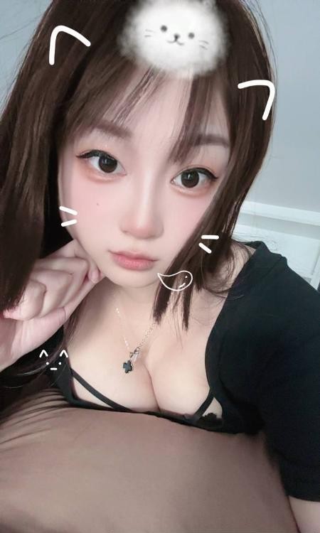 江岸美乳小姐姐恋恋