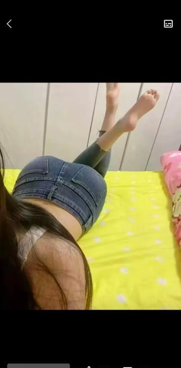 钟楼能舌吻的小荡妇