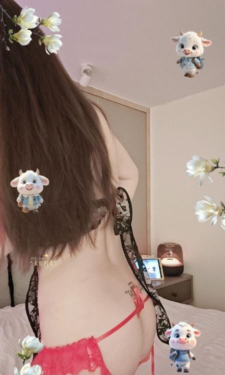 舌吻服务御姐晓晓