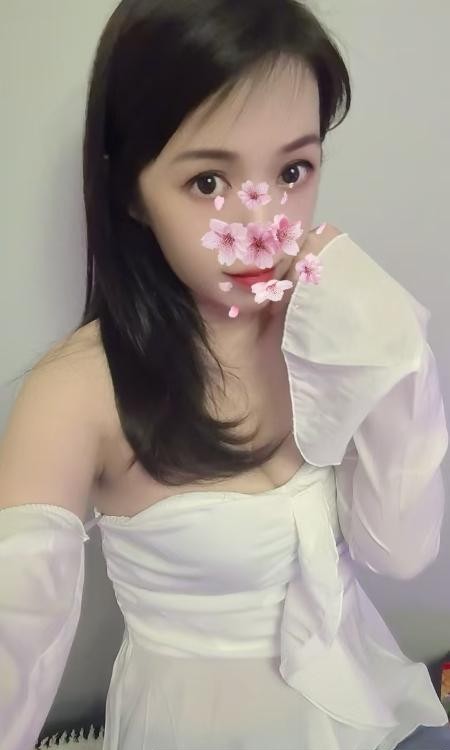 成都姐妹花依灵儿