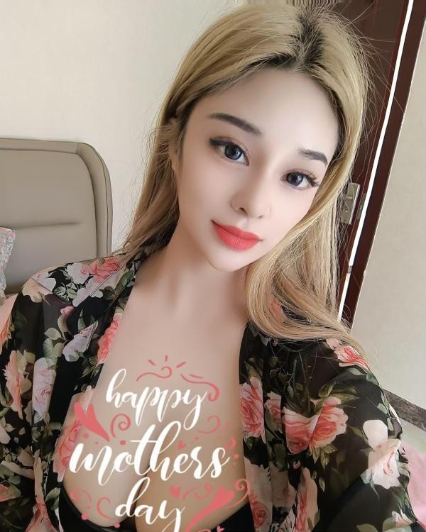 混血儿丽莎大胸妹儿