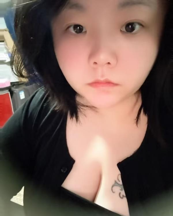 浦东大奶肥臀小少妇