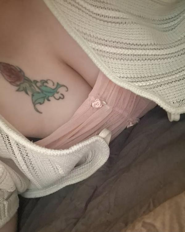 浦东大奶年轻小坦克