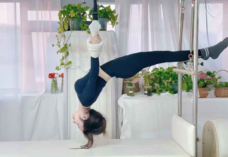 行知路瑜伽小妹