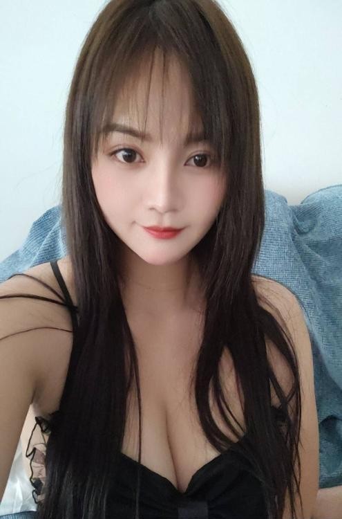 武侯服务系大胸骚妇