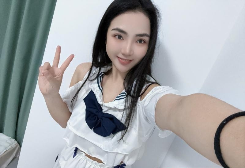 拱墅女友系桃桃子