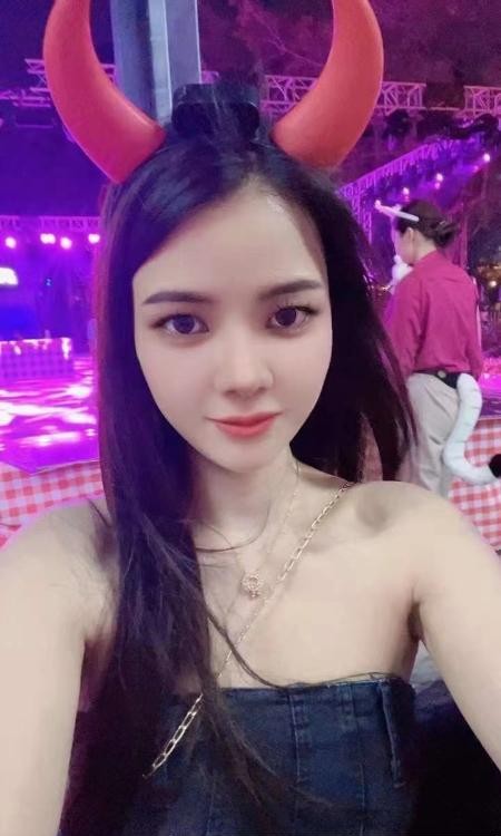 性感大长腿小姐姐