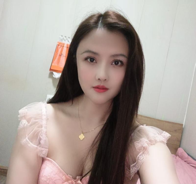 西乡美乳李一桐