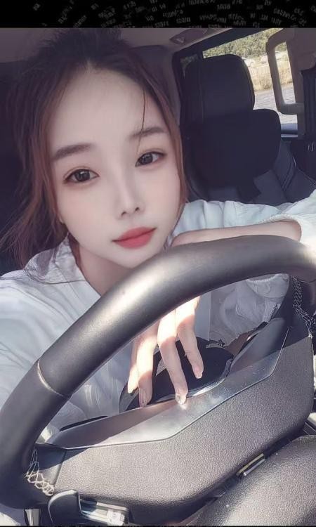 蜀山气质小姐姐
