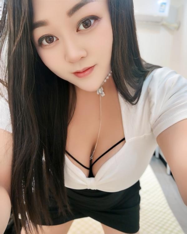 滨江丰乳肥臀熟女