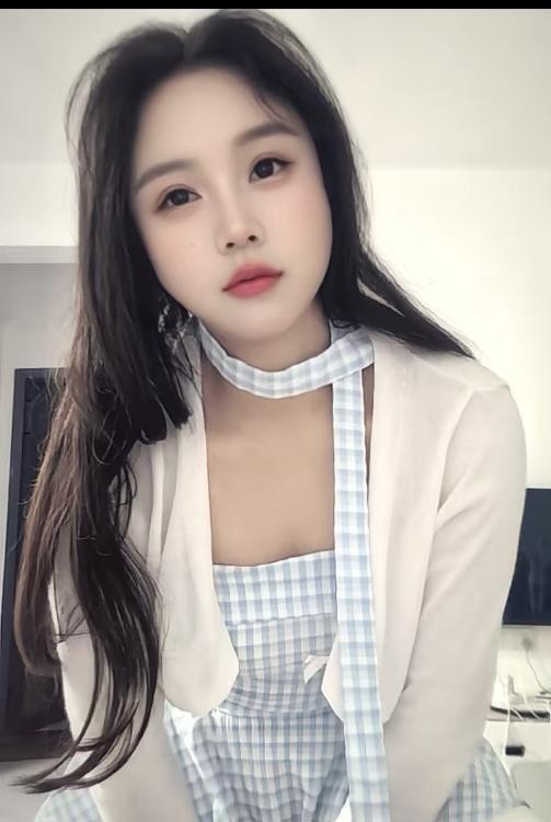 制服调情少妇在兼职