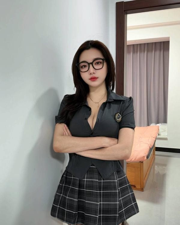 上城风骚巨乳夏可可