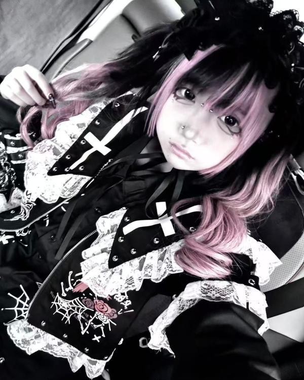 二次元反差萝莉