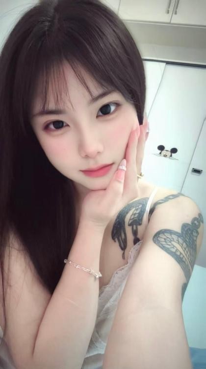 城西大胸嫩妹子