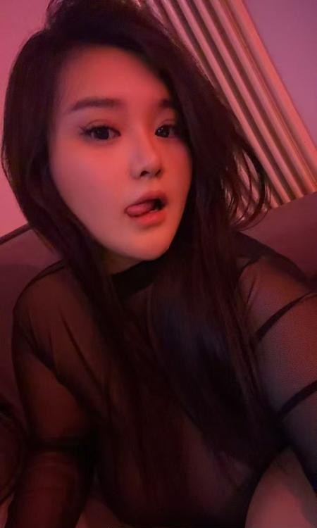 大波性感小骚货