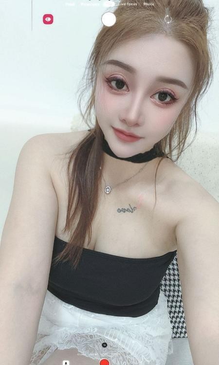 天府二街肤白貌美丽莎