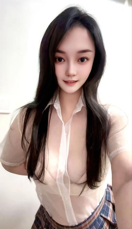 娃娃脸巨乳盼盼