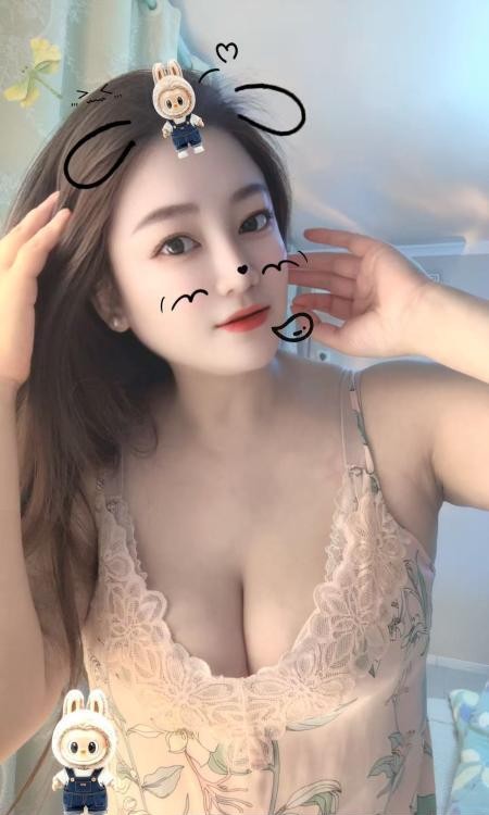 倒立深喉囗暴F胸妹