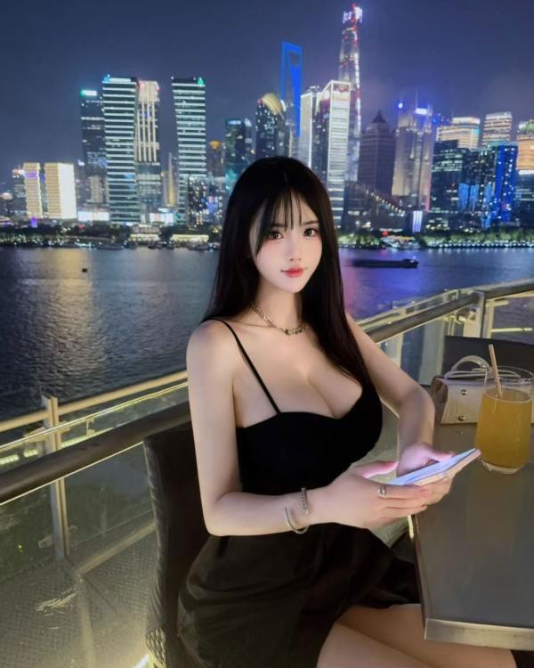 F奶高颜嫩妹兔兔