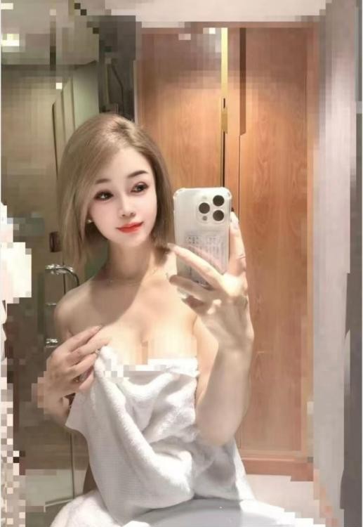 短发御姐可菲