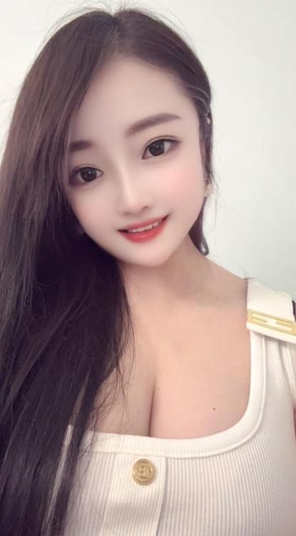 二刷大奶妹