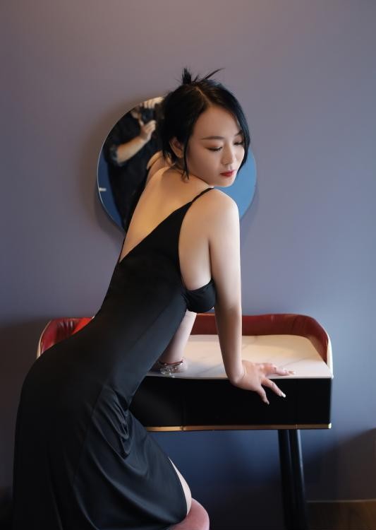 大奶露露