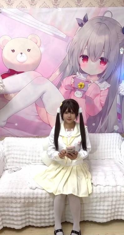 邻家女友制服多多妹子