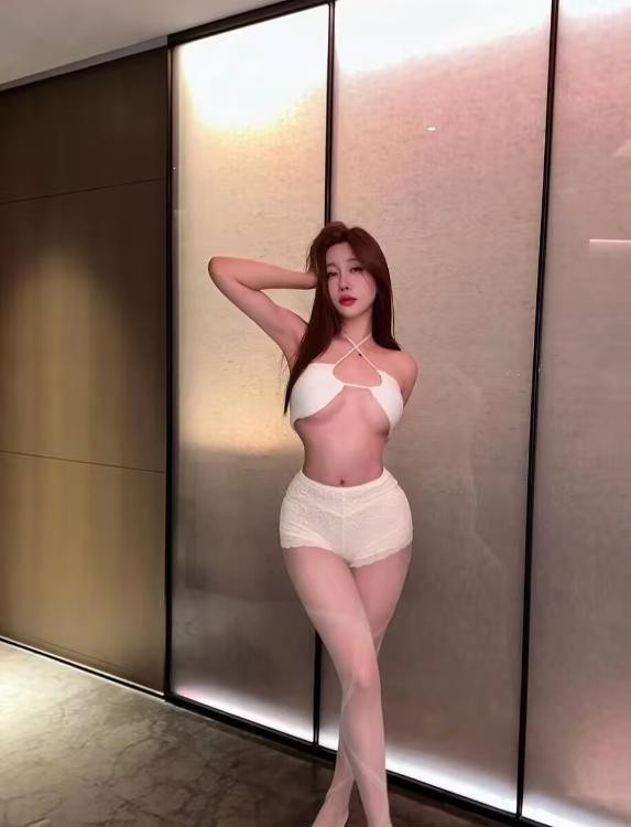 丰满大胸服务系老师