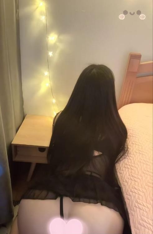 肥臀爆乳小骚妹