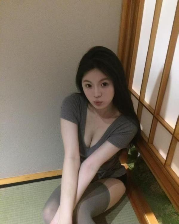 极品粉穴紧致鲍鱼