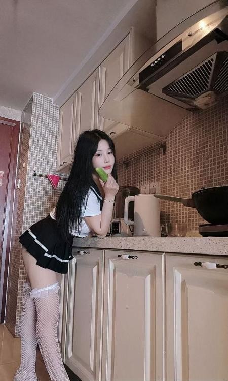 南站白嫩妹妹