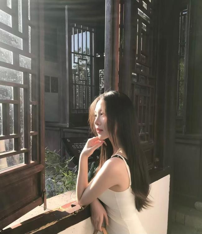 可爱反差口爆妹妹