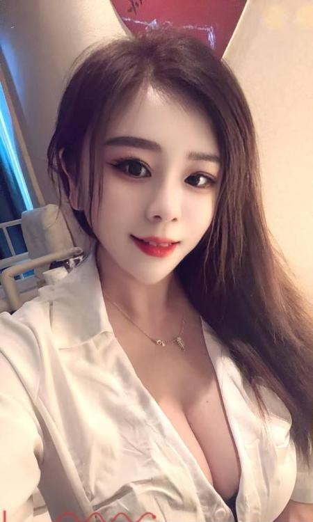 大兴性感风骚大胸妹子