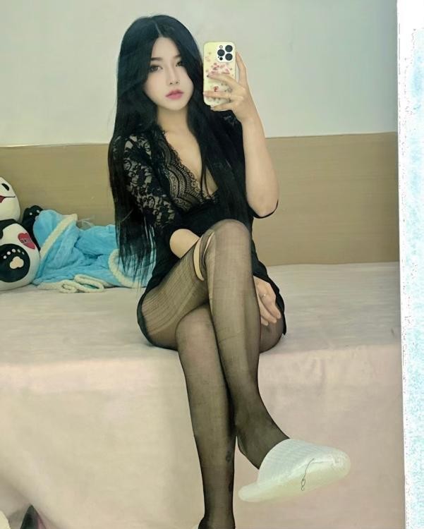 Tiamo黑丝主播