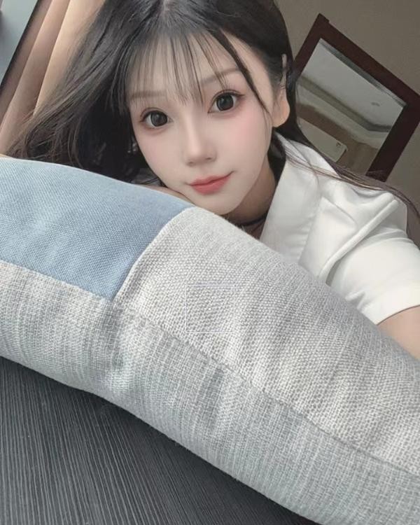 纯纯的喵喵小可爱