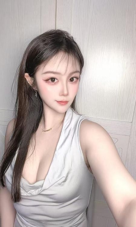 胸挺腿长御姐体验