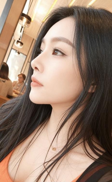 龙华可三通风骚少妇